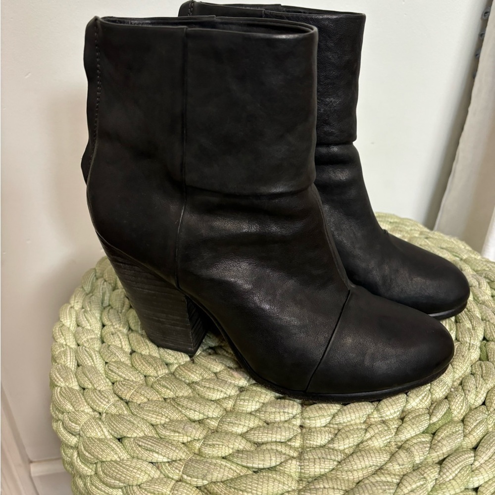 Rag & Bone Matte Black Leather Round Toe Chunky Heel Western Booties
